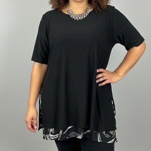 😍SHOW SPECIAL - DKR Black Stretch Top with Floral Under Layer 1X